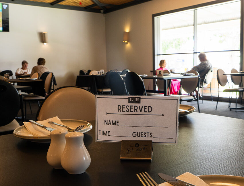 Lyndoch-Hotel-Barossa-Valley-Local-Pub-Family-Friendly-Bistro-Dining-Casual-Meal