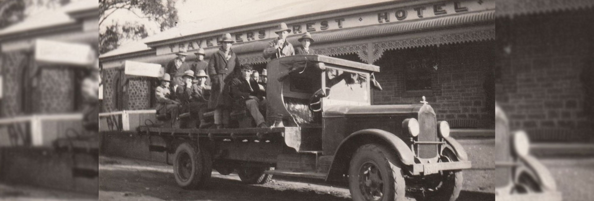 lyndoch-hotel-travellers-rest-barossa-valley-historic-pub